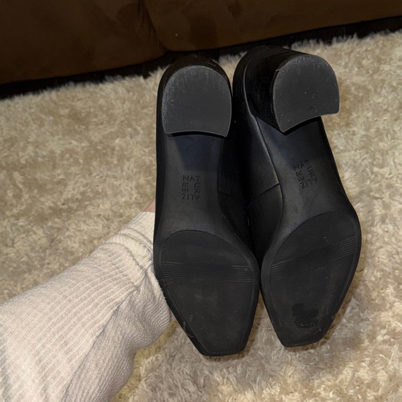 Naturalizer Black Women's Pumps - Picture 3 of 3